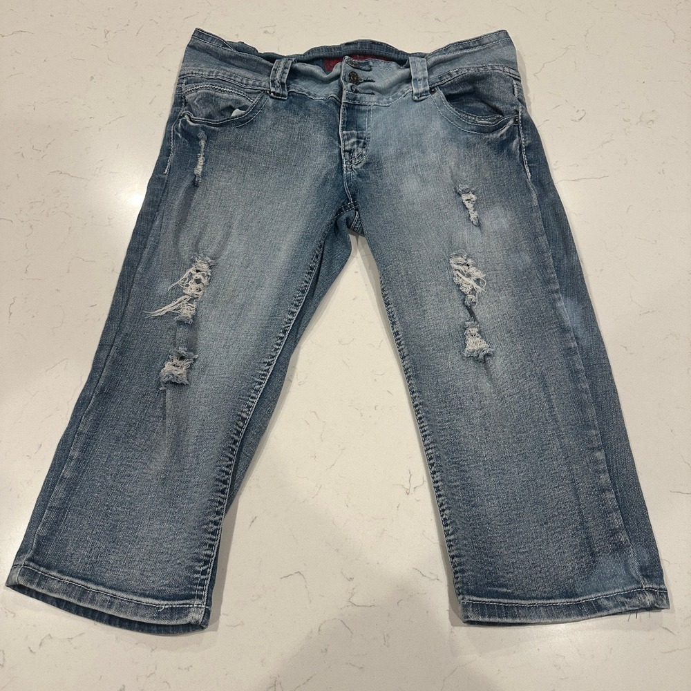 Bongo Womens Distressed Denim Capri Pants Medium Wash Blue Low Rise Size 13